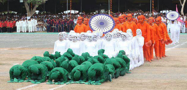 News Photo 2 - India - Editorial - 67th_republicday_greetings_editorial