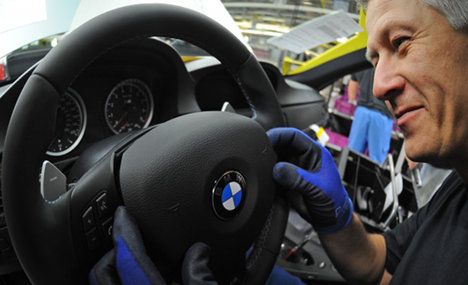 News Photo 1 - Germany - Vehicles - bmwairbagsfault