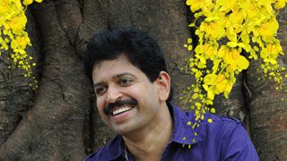 News Photo 1 - America - Arts-Literature - muthukad_vishu
