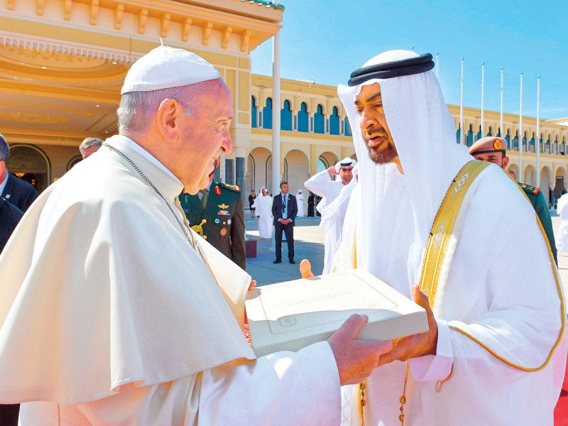 News Photo 1 - Gulf - Otta Nottathil - 6220194pope