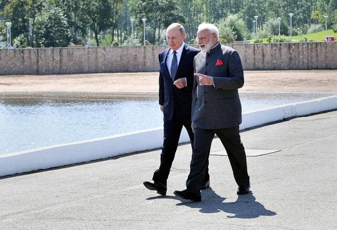 News Photo 2 - Europe - Otta Nottathil - narendra_modi_putin_russia_meet