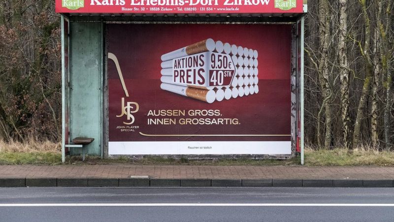 News Photo 1 - Germany - Otta Nottathil - 111220199tobacco