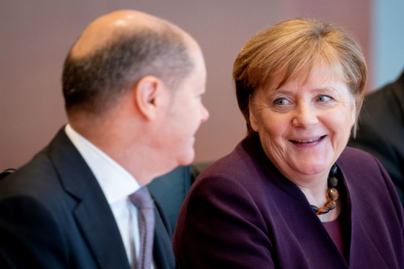 News Photo 1 - Germany - Otta Nottathil - 4420201merkel
