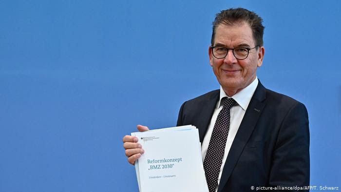 News Photo 1 - Germany - Otta Nottathil - 65202010aid
