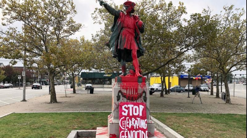 News Photo 1 - America - Otta Nottathil - 11620201statue