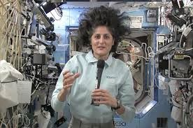 News Photo 1 - America - Otta Nottathil - sunita_space_suit_iss