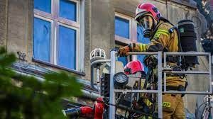 News Photo 1 - Other Countries - Otta Nottathil - fire_service_flirt