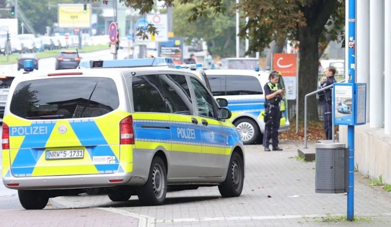 News Photo 1 - Germany - Otta Nottathil - e_mail_threat_bonn_schule