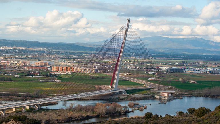 Photo #1 - Europe - Otta Nottathil - influenzer_spain_katella_la_mancha_bridge